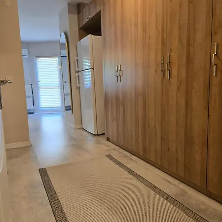 Utopia - 1 Bedroom Bornova